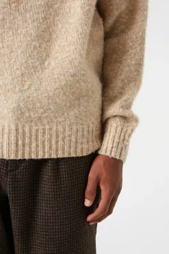 Hombre Edmmond Studios Shetland Sweater Plain Beige